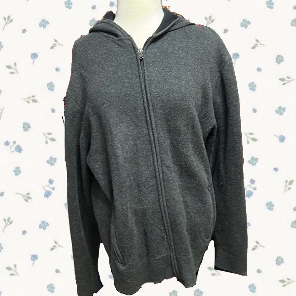 Oversized zip up sweater.
